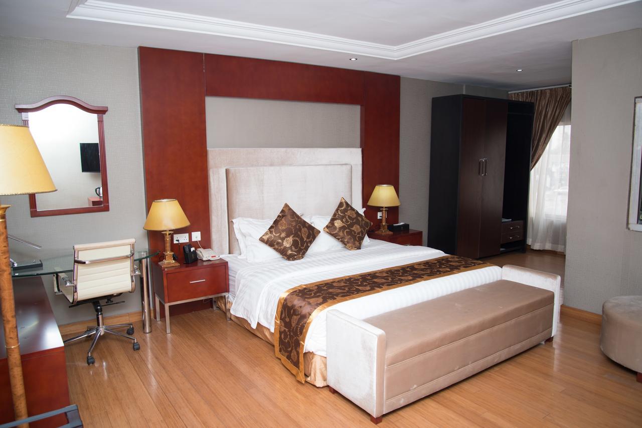 Hotel Sunshine Enugu Bagian luar foto